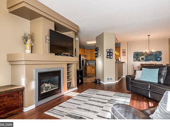 3rd image of 3128 Juniper Ln APT H