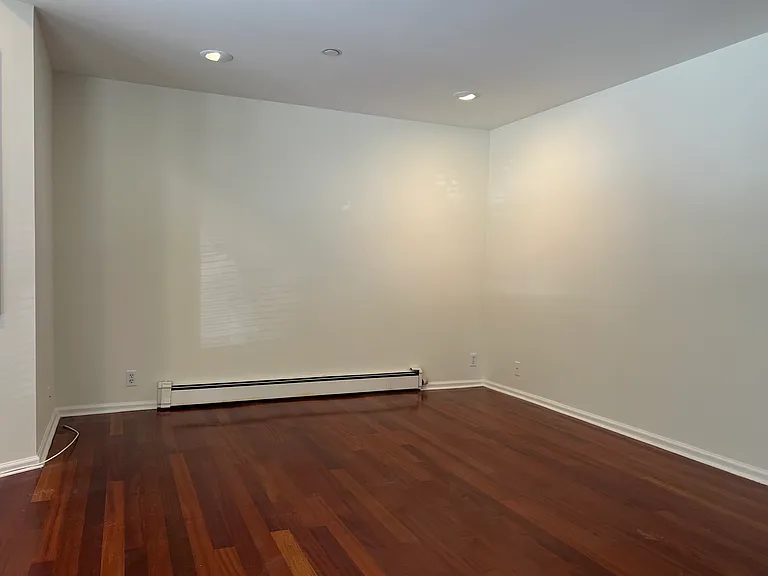 757 N Point St #1 — Photo 23