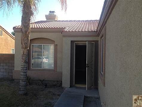 3rd image of 81117 King Palm Dr