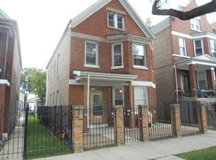3033 S Tripp Ave, Chicago, IL 60623