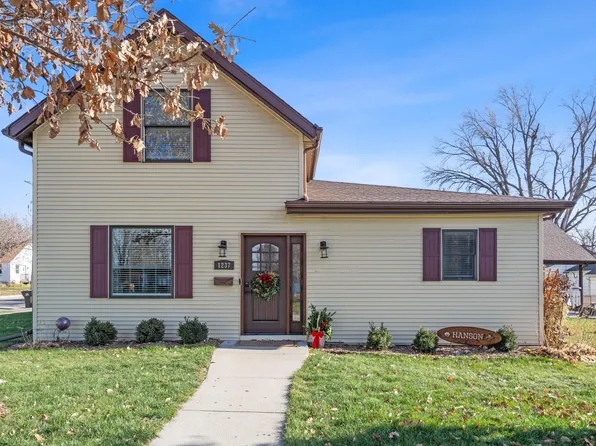 1237 2nd St, Nevada, IA 50201