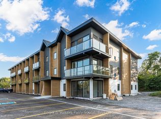 51 George St #205, Parry Sound, ON P2A2M1