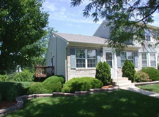 1411 Potomac Ct, Geneva, IL 60134