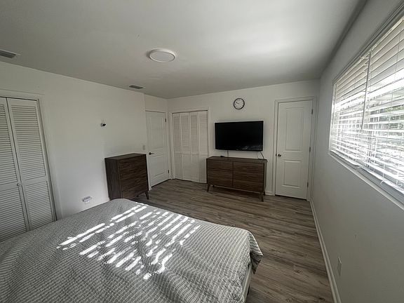 2nd image of 3068 Merlin Dr N
