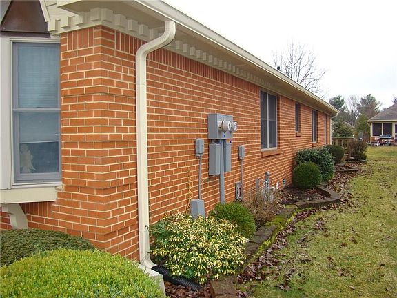 4th image of 2856 Colony Lake Dr E Unit B