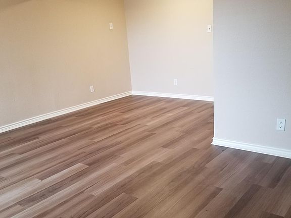 4th image of 2717 La Jolla Ct