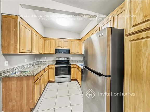 5th image of 3621 Sutton Dr