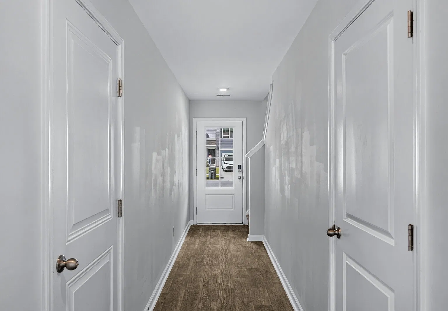 3 bed, 2.5 bath, 1418 sqft, $2,100 — Photo 3