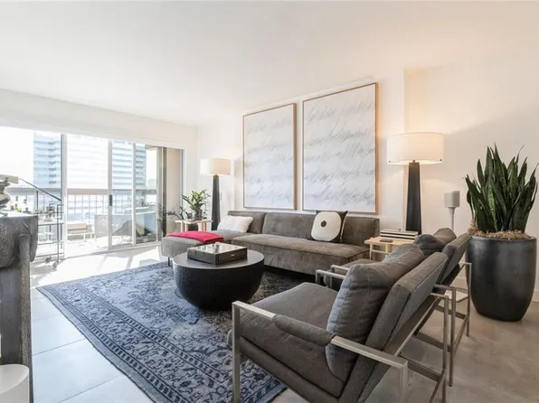 2510 Grand Blvd APT 1102, Kansas City, MO 64108