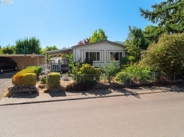 443 Glenda Ave, Roseburg, OR 97470