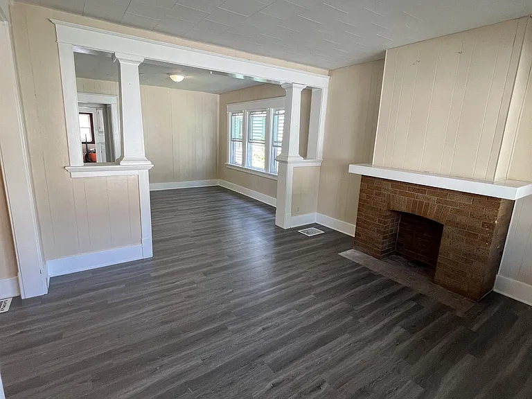 310 Chelsea Pl — Photo 4