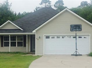 212 Middle Creek Rd, Springfield, GA 31329