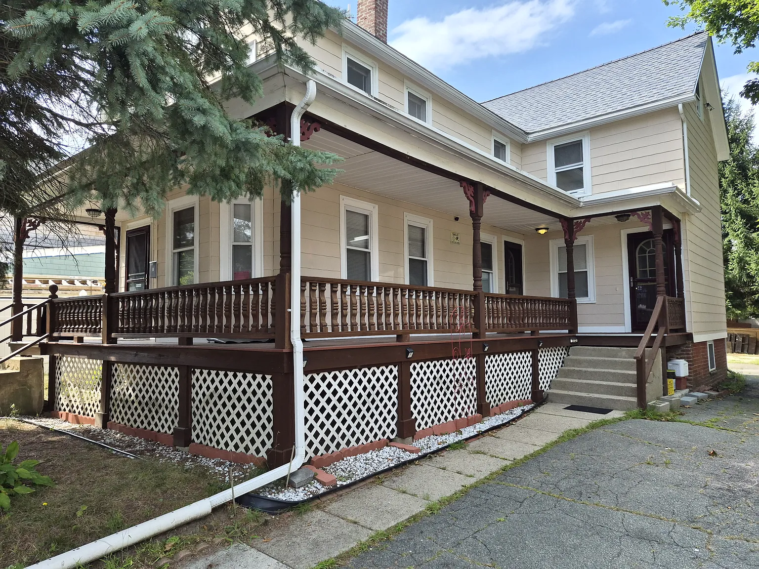 2 bed, 1067 sqft, $2,100 — Photo 3