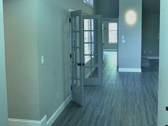 2nd image of 1917 Sprucewood Way