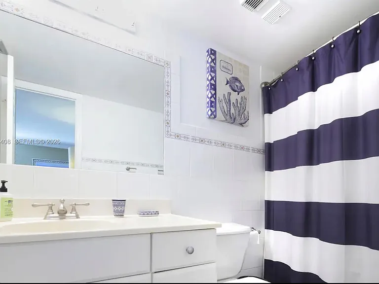 2625 Collins Ave #320 — Photo 11