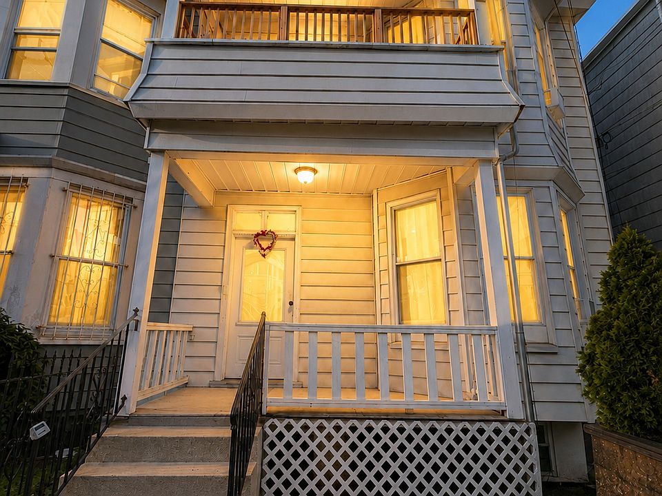 1st image of 31 Irving St #1