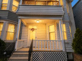 31 Irving St, Newark, NJ
