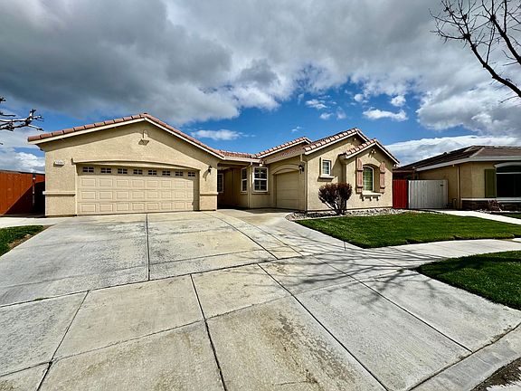 2nd image of 2088 Venezia St