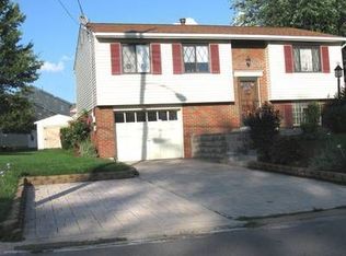 1513 Foote St, Conway, PA 15027