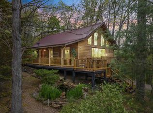16 Sunrise Mountain Retreat Rd, Beattyville, KY 41311
