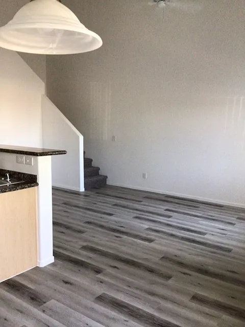 2 bed, 2.5 bath, 1000 sqft, $1,849 — Photo 4