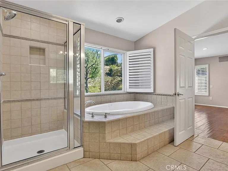 20543 Pesaro Way — Photo 38