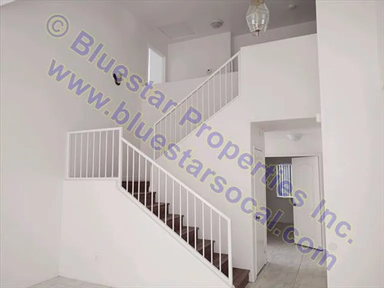 17657 Dayton St — Photo 3