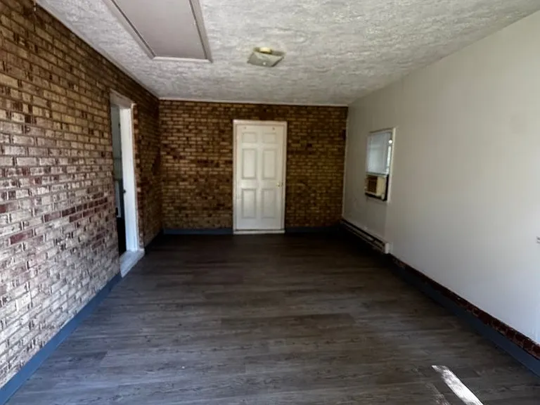 6016 Leo Dr — Photo 3