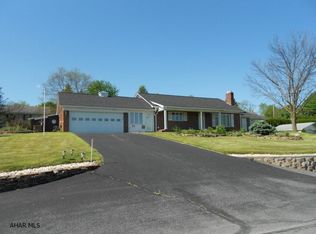 71 W 6th Ave, Everett, PA 15537