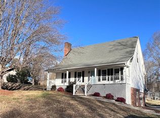 326 Springdale Rd, Walnut Cove, NC 27052