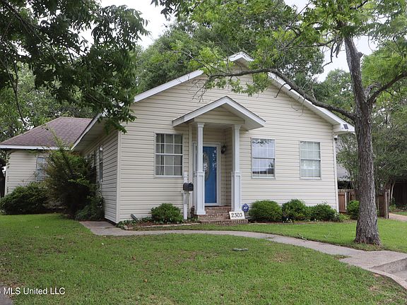 2nd image of 2303 Pascagoula St