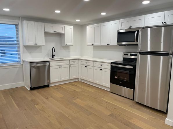 400 N Main St #8