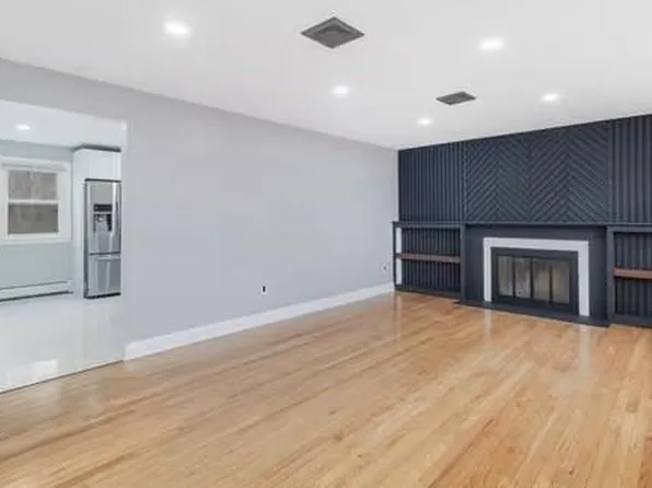 50 Riverview Ave, Westerly, RI 02891