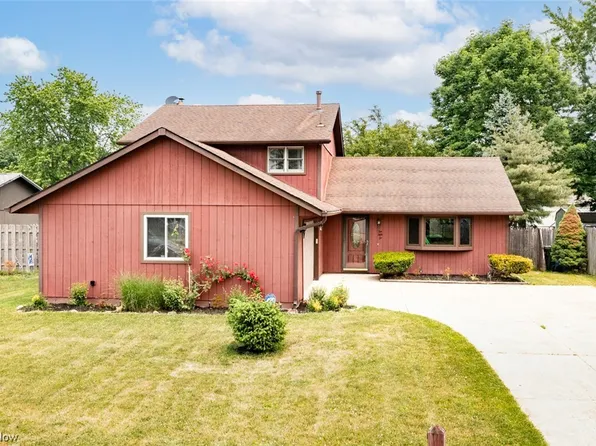 1056 Yarmouth Rd, Grafton, OH 44044