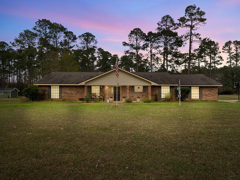 1st image of 251 Cathy Dr