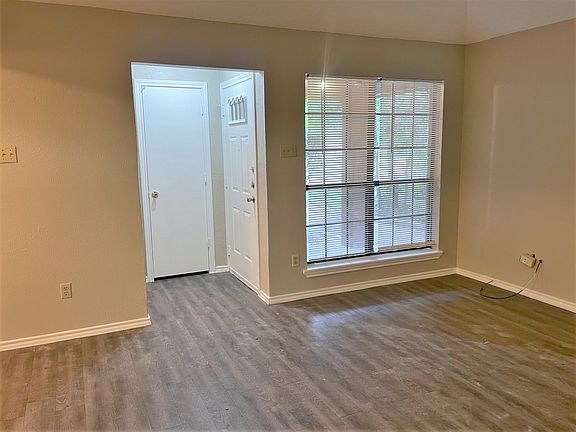 4th image of 8590 Holly St #8590