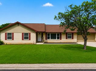 210 Poco Vista Dr S, Kerrville, TX 78028