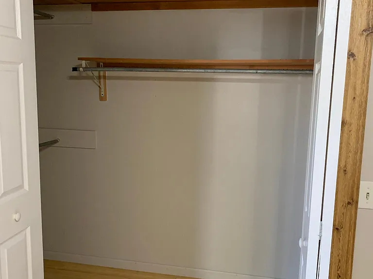 3438 S Clifton Ave — Photo 7