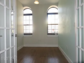 Rented by Rennit Inc.