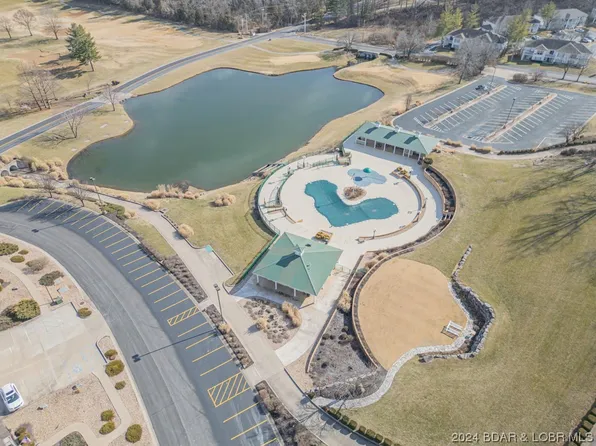 314 Cherry Hill Dr, Lake Ozark, MO 65049