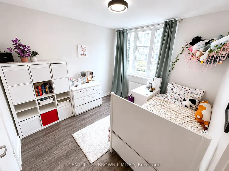 2810 Bloor St W #2 — Photo 9