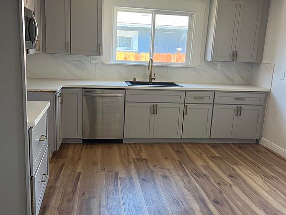 5th image of 7000 Lockwood St