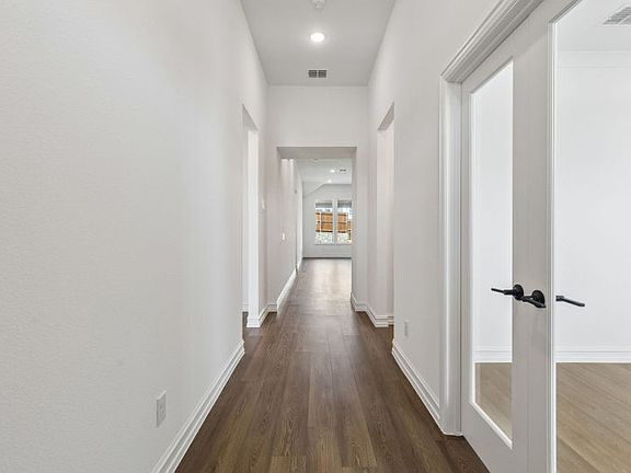 Welcoming entry into home