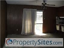 4th image of 3107 McArthur Dr