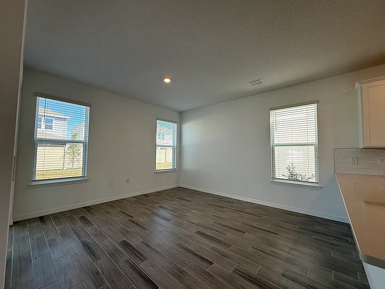 999 Ladyfish Trail St — Photo 7