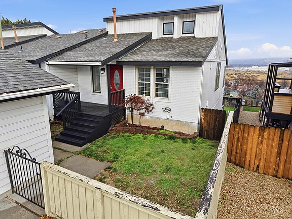 4th image of 2750 E Eastgate Dr