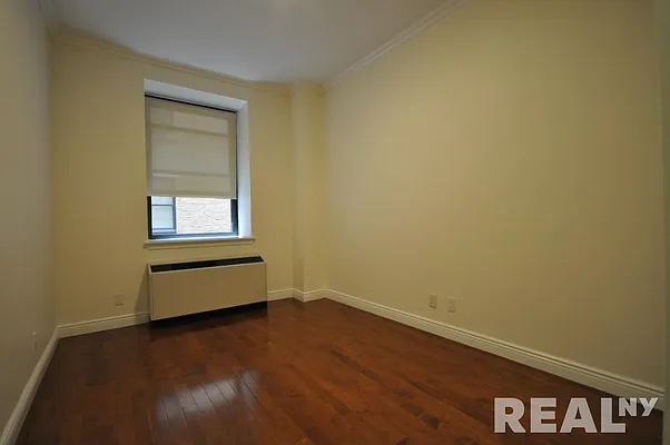 Rented by REAL New York | media 44