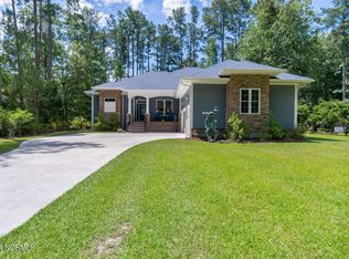 202 Firestone Ct, New Bern, NC 28562