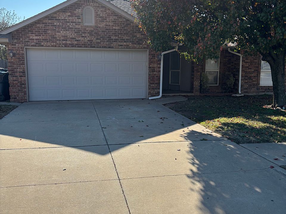 1st image of 2700 SE 94th St