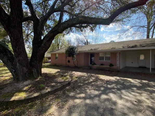 1207 Donald Dr, Longview, TX 75604